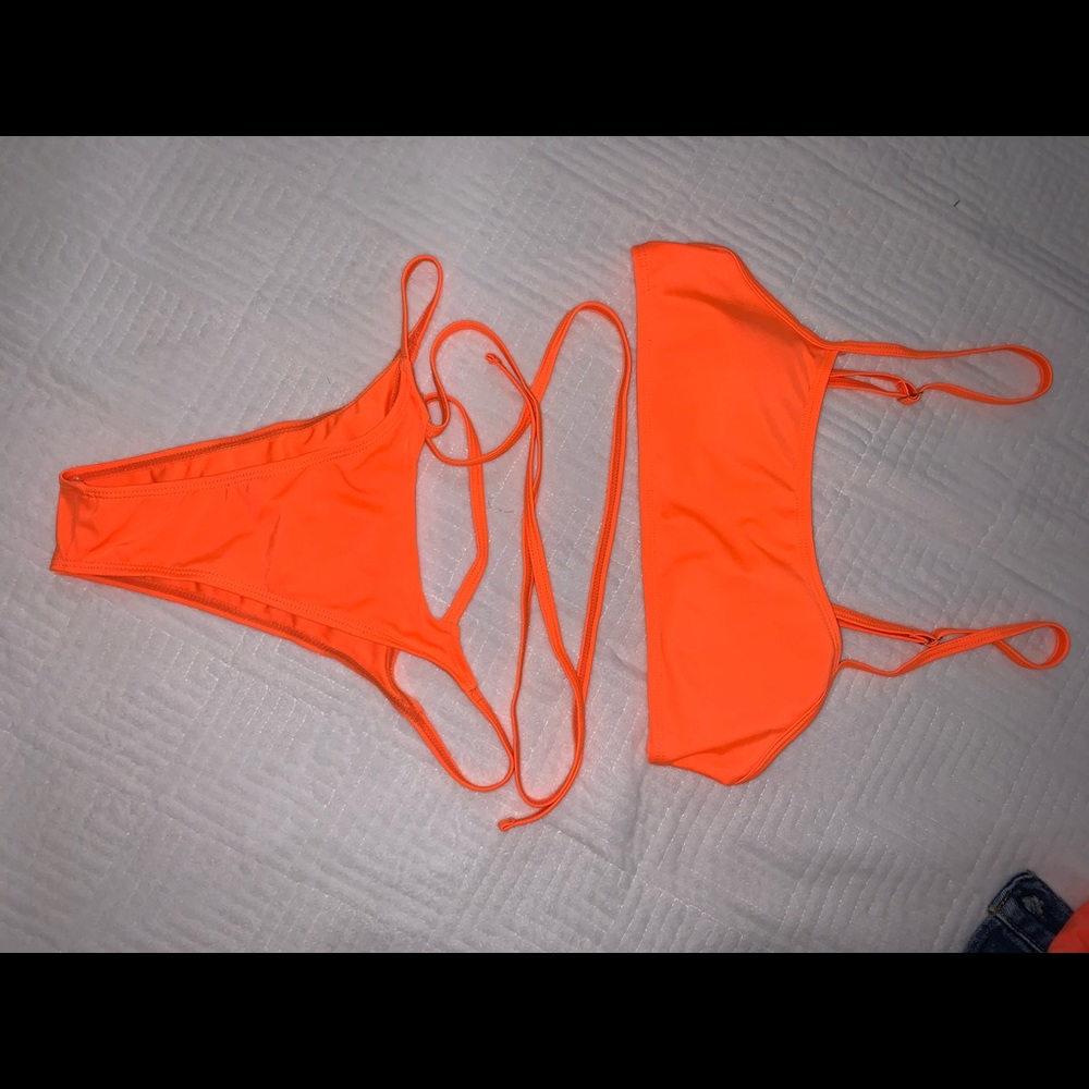 Bathing suit